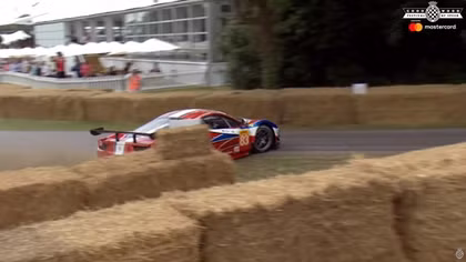Thêm một siêu xe đua gặp nạn tại lễ hội Goodwood 2017