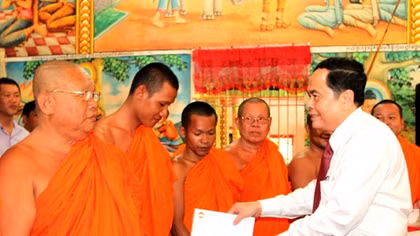 Lựa chọn cá nhân tiêu biểu là đồng bào dân tộc Khmer tham gia nhiệm kỳ Đại hội mới