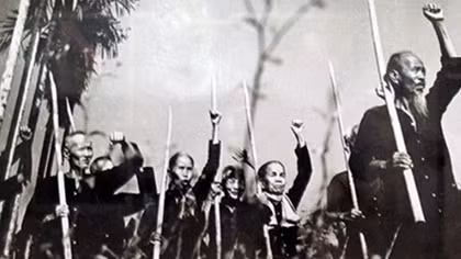 Nhớ mùa thu ngày hăm ba ở Sài Gòn