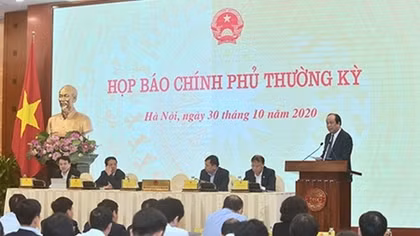 Công an, Quân đội nhiều ngày đêm không ngủ cứu giúp dân trong bão, lũ
