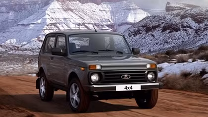 Huyền thoại SUV phiên bản mới của người Nga giá "rẻ như cho"