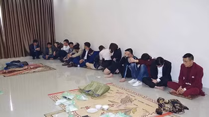 Mượn nhà tổ chức 20 đối tượng đánh xóc đĩa ăn tiền
