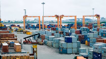 Hàng chục nghìn container “rác” tồn đọng tại các cảng biển