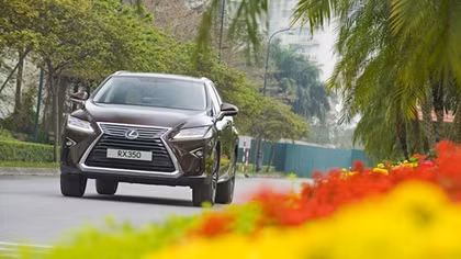 Lexus RX350 2016 và sự thay đổi ngoạn mục về thiết kế