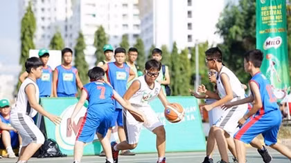 Bóng rổ lên ngôi trong thể thao học đường Hà Nội