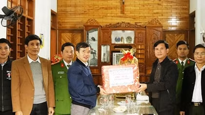 Bà con Công giáo thi đua sống tốt đời đẹp đạo