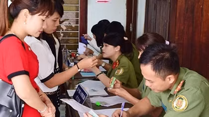 Xuống địa bàn cấp, đổi hộ chiếu cho nhân dân 