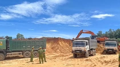 Nhức nhối nạn khai thác đất trái phép ở quy mô nhỏ lẻ