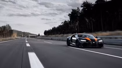 Siêu xe Bugatti Chiron xác lập kỷ lục nhanh nhất thế giới