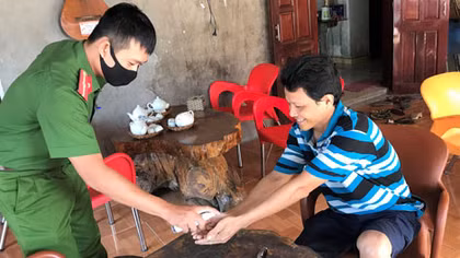 Chống đại dịch dưới nắng rát Quảng Ngãi