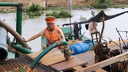 Giao thông đường thủy vẫn tiềm ẩn nhiều nguy cơ mất an toàn