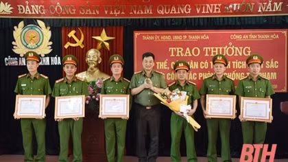 Khen thưởng Công an TP Thanh Hóa về thành tích đấu tranh phòng, chống tội phạm