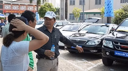 Mua ô tô dễ như “mua con cá, mớ rau” ở chợ xe đầu tiên tại Việt nam