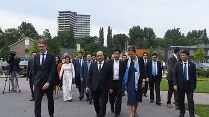 Thủ tướng thăm trường đại học tốt nhất Hà Lan