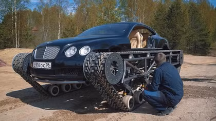 Độc đáo chiếc Bentley được “phù phép” thành… xe tăng
