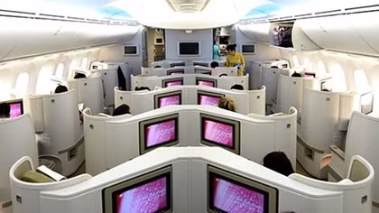 Vietnam Airlines chính thức nhận chứng chỉ quốc tế 4 sao của SkyTrax
