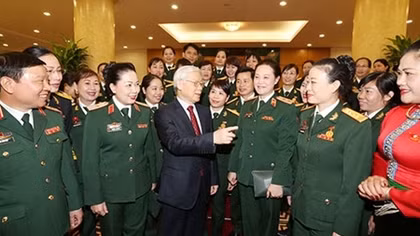 Tổng Bí thư Nguyễn Phú Trọng gặp mặt đại biểu phụ nữ Quân đội tiêu biểu