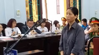 Xử vụ 103 cháu bé bị sùi mào gà: Nữ y tá từ chối luật sư muốn tự bào chữa