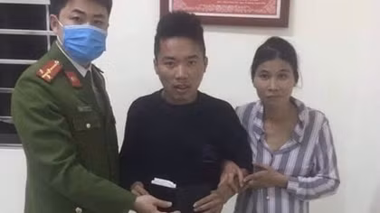 Niềm vui đêm giao thừa của gia đình người đàn ông có hoàn cảnh khó khăn