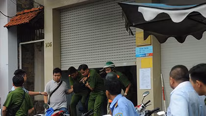 “Ngáo đá” cướp ngân hàng: Cả bảo vệ lẫn nhân viên đều mất cảnh giác