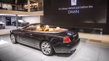 Xe siêu sang mui trần Rolls-Royce Dawn sắp đến Việt Nam?