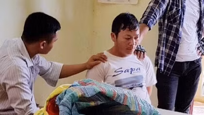 Cho 10 bánh heroin vào bao tải rồi chở đi tiêu thụ