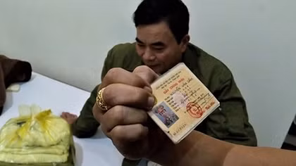 (NÓNG TRONG TUẦN) Triệt phá đường dây đánh bạc 4-5 tỷ đồng/ngày; giả mạo Thiếu tướng Công an 