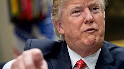 Bộ sậu Trump phát hoảng vì cách hành xử của ông