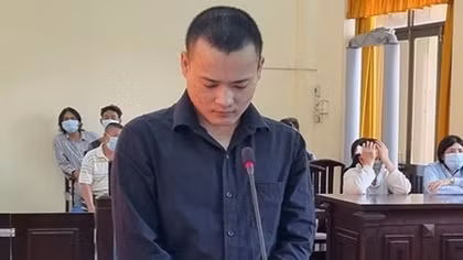 Đâm chết bạn thân vì… can ngăn mang dao đi giải quyết mâu thuẫn với vợ