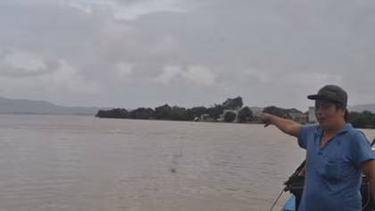 Làng “vớt xác” bên bờ sông Côn