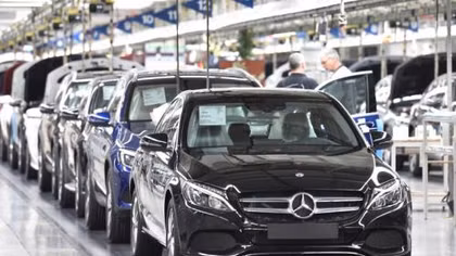 Hơn 10.000 nhân viên Mercedes-Benz đứng trước nguy cơ mất việc làm