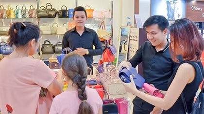 Giảm giá tới 50% tại Vincom Golden Sale