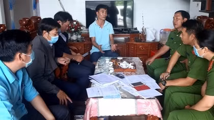 Bắt quả tang cơ sở giết mổ động vật không phép