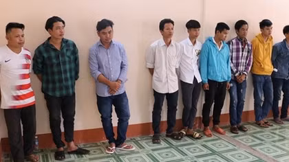 Liên tiếp bắt nhiều đối tượng tổ chức đánh bạc và đánh bạc
