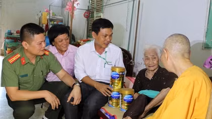 Tết đến sớm với vùng quê nghèo Trà Vinh