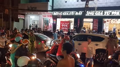 Gã côn đồ 4 tiền án bị khởi tố thêm tội danh