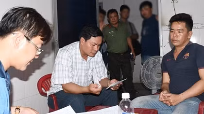 Bắt hai vợ chồng làm tiền giả