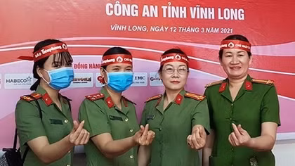 Công an Vĩnh Long tổ chức hiến máu tình nguyện