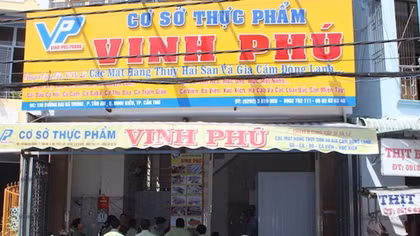 Công an Cần Thơ phát hiện hơn 4,5 tấn thực phẩm đông lạnh không rõ nguồn gốc