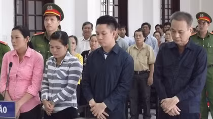 Hiệu trưởng trường cấp 3 lãnh 20 năm tù vì tham ô ngân sách