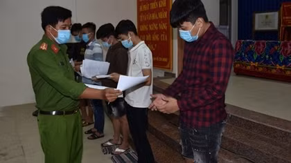 Bữa nhậu quá đắt giá trong mùa dịch