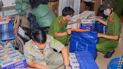 Phát hiện nhóm đối tượng chuyên vận chuyển thuốc lá lậu