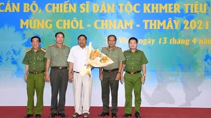 Công an Trà Vinh họp mặt CBCS dân tộc Khmer tiêu biểu