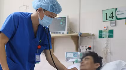 Người đàn ông ngưng tim, ngừng thở được cứu sống