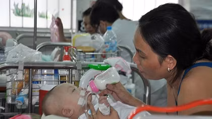 Hơn 1.000 trẻ miền Tây mắc bệnh liên quan đến hô hấp và tiêu hoá mỗi ngày