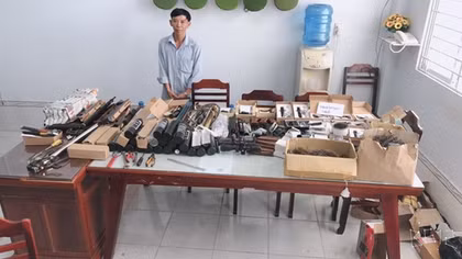 Thuê nhà làm nơi giao dịch, lên mạng mua bán súng