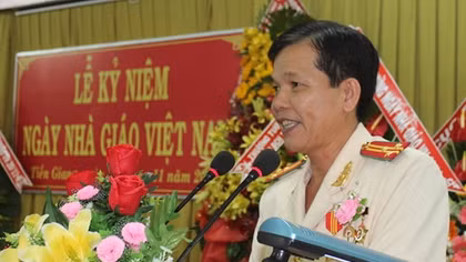 Trường Văn hoá II kỷ niệm 36 năm ngày nhà giáo Việt Nam