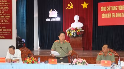 Kiên quyết xử lý hoạt động buôn lậu trên tuyến biên giới An Giang