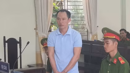 Đánh người trong quán karaoke dẫn đến tử vong, lãnh 10 năm tù