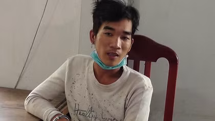 Người dân đuổi bắt kẻ nghiện ma túy trộm xe máy
